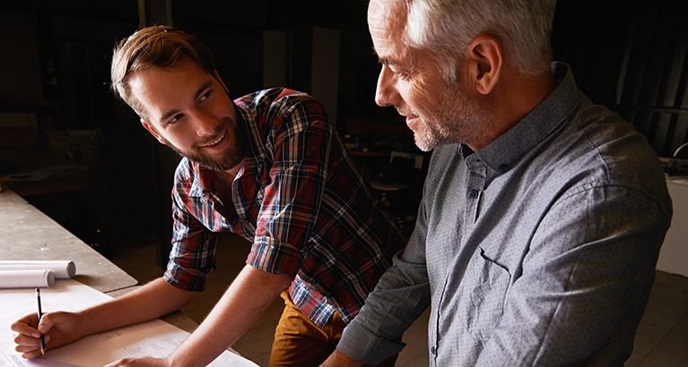 The Cambridge Family Business Leadership Programme covers critical areas important to family businesses, including generational transitions, leadership structures and governance to navigate and overcome the complexities of business management.